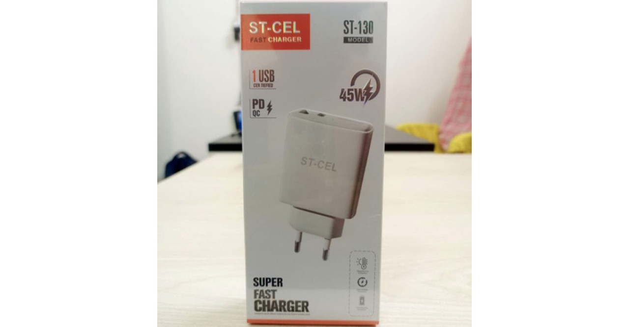 Siraj ST-130 45W Super Fast Charger: Power Up Your Devices in Minutes