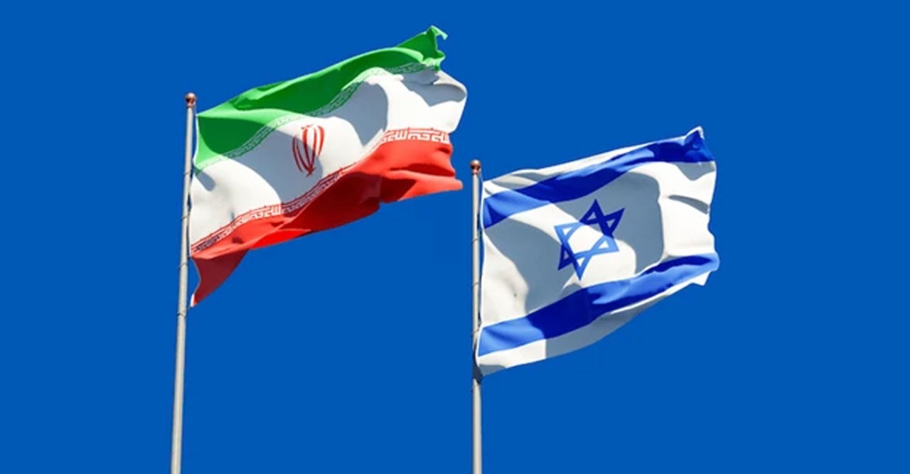 ইরান-ইসরাইল সংঘাতে কোন কোন অস্ত্র ব্যবহৃত হচ্ছে?