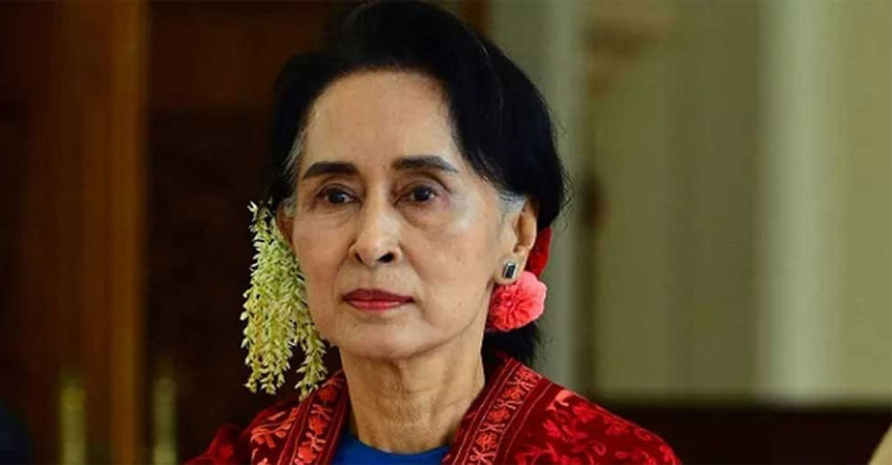 কারাগার থেকে মুক্তি পেয়ে গৃহবন্দি সু চি