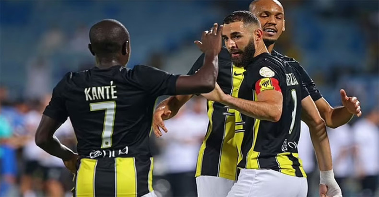 সৌদি লিগে বেনজেমার গোল অভিষেক, বড় জয় ইত্তিহাদের