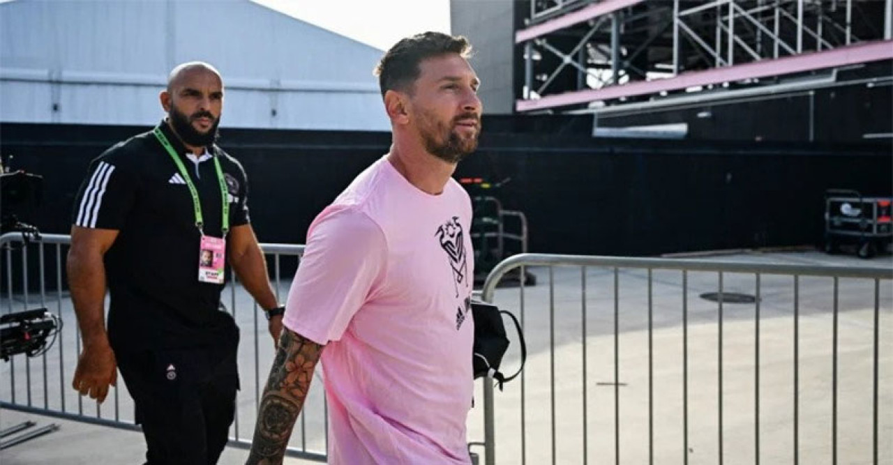 মেসির দেহরক্ষী: কে এই ইয়াসিন চিউকো