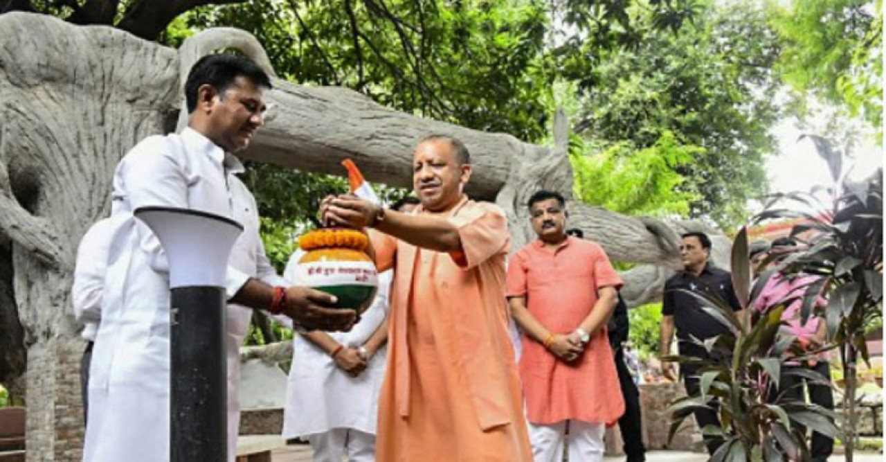 গোটা বিশ্ব একটা পরিবার, জি ২০ সামিট নিয়ে বার্তা যোগী আদিত্যনাথের 