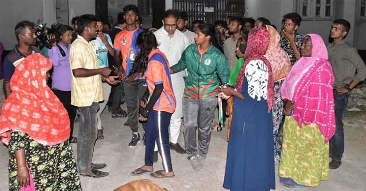 স্ত্রীসহ পুলিশ সদস্যকে মারধর: ৬ খেলোয়াড় ও কোচের জামিন
