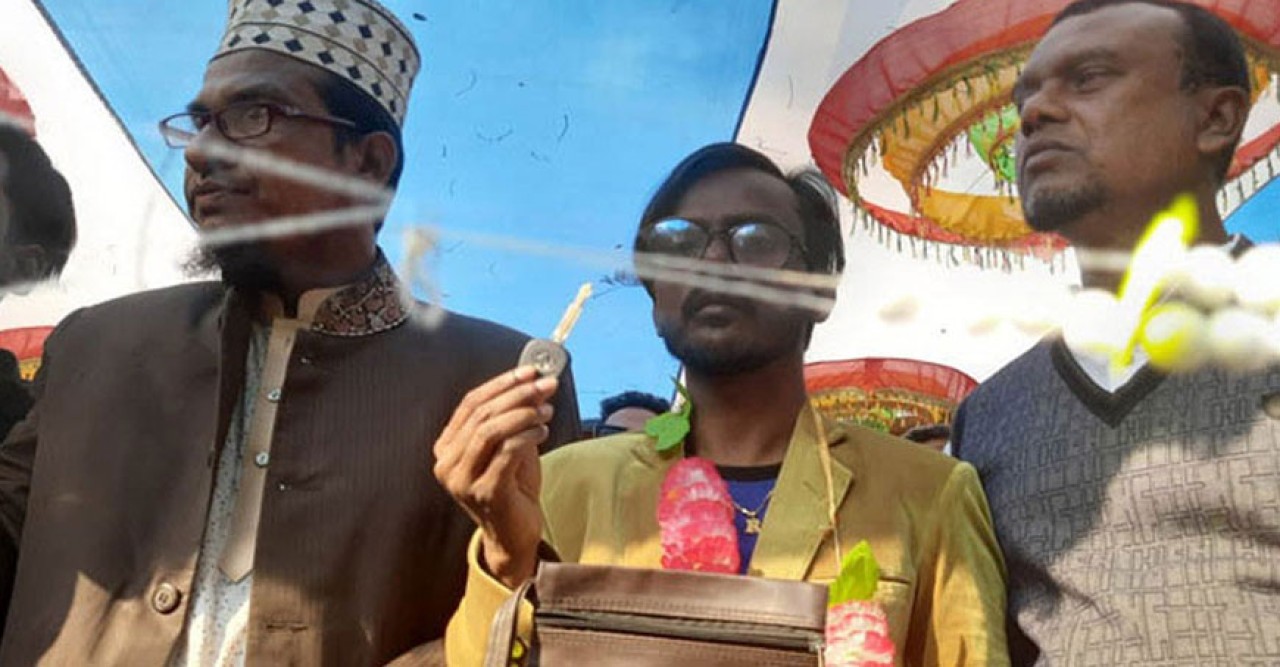 জরিমানা খেলেন হিরো আলম