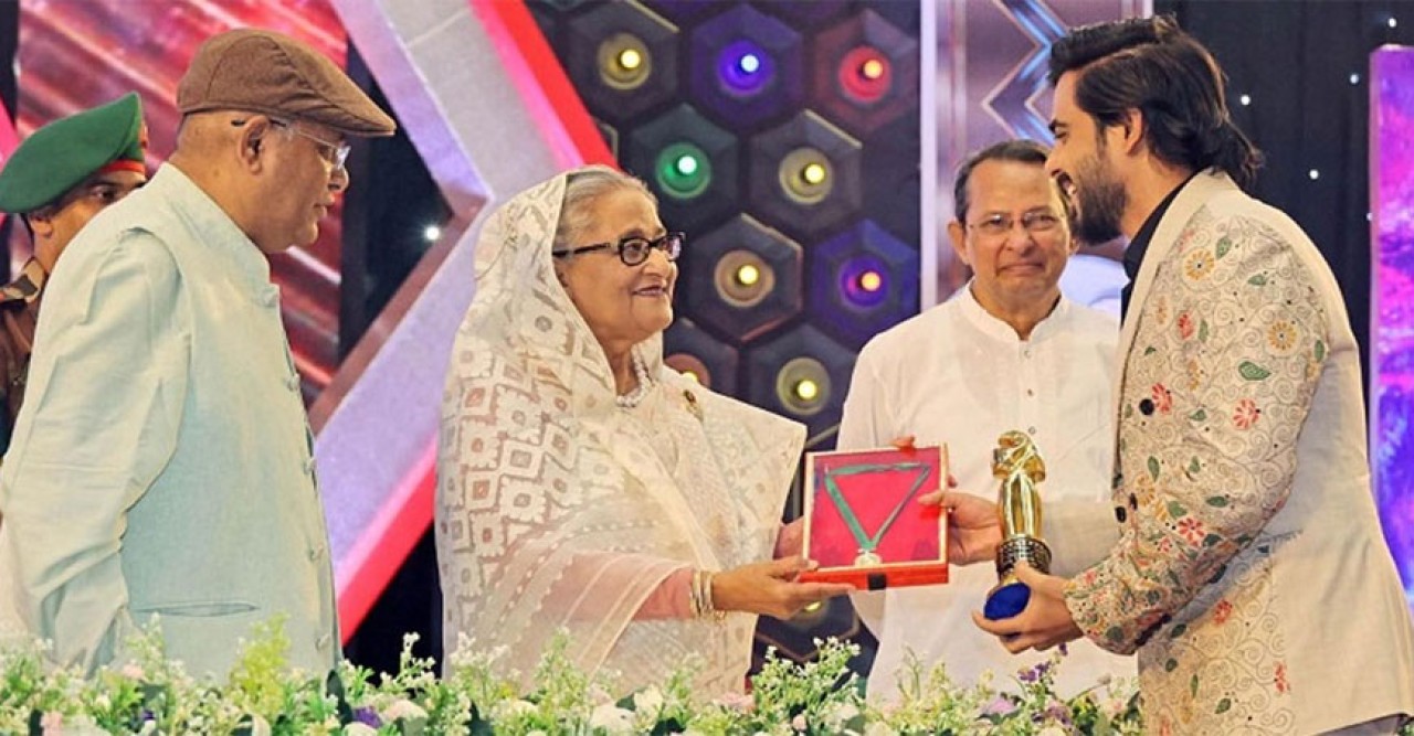 যে সিনেমা দেখে চোখে পানি এসেছে প্রধানমন্ত্রীর