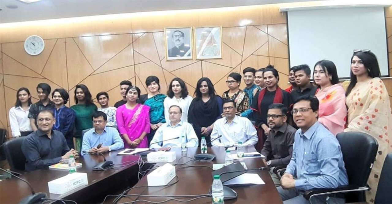 তৃতীয় লিঙ্গদের কম্পিউটার প্রশিক্ষণ দিচ্ছে বিসিসি
