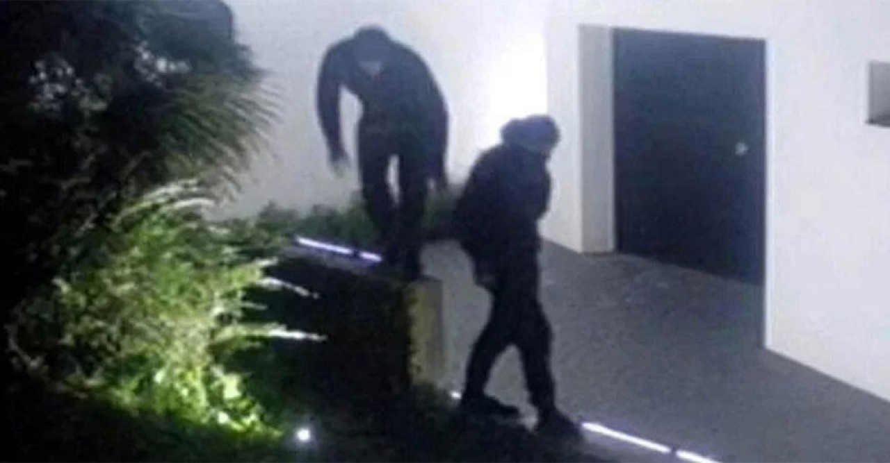 পুলিশের উপস্থিতি টের পেয়ে পালিয়েছে চোর