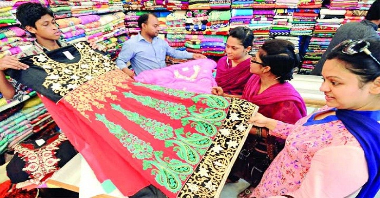 ওরা এসেছিল