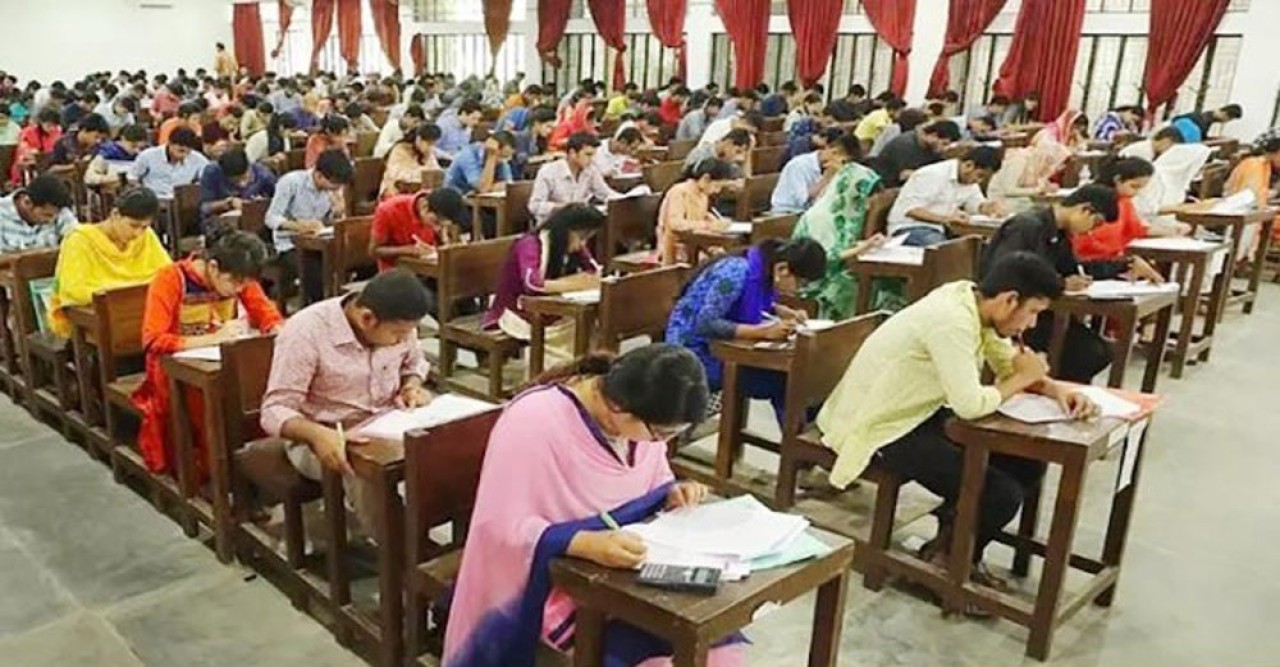 একদিনে ৪৫তম বিসিএসসহ ৮ নিয়োগ পরীক্ষা