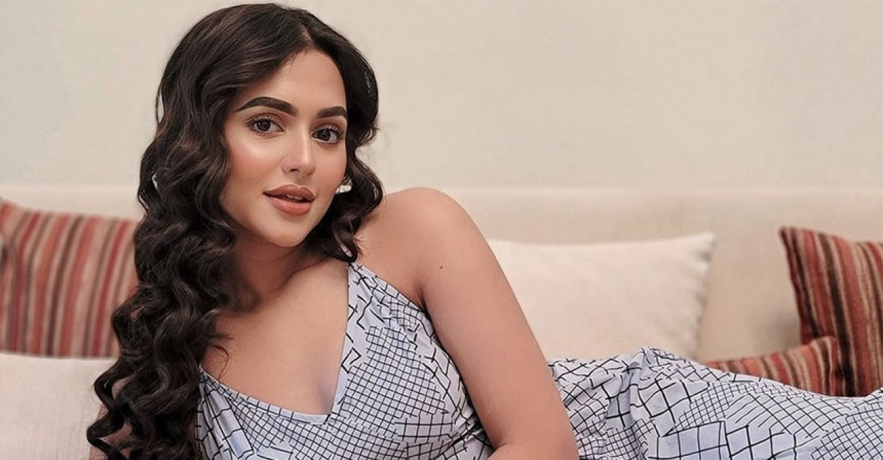 দেশের ডিরেক্টররা আমাকে নিয়ে ভাবেন কম: নুসরাত ফারিয়া