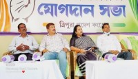 ত্রিপুরায় তৃণমূলে বড় ধাক্কা, দলত্যাগ করে কংগ্রেসে যোগ দিলেন নেতা-কর্মীরা