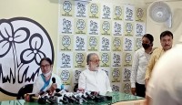 ২১ জুলাই সমাবেশের পরই দলের সাংসদদের সঙ্গে বৈঠক মমতার, সংসদের রণকৌশল নিয়ে আলোচনা