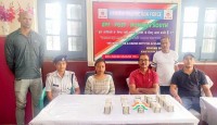 হাওড়া স্টেশনে উদ্ধার লক্ষ লক্ষ টাকা, আটক যাত্রী