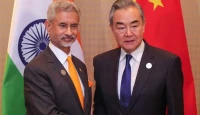 ট্রাম্পের কড়াকড়িতে দিশেহারা বিদেশি শিক্ষার্থীরা! স্বপ্ন ভেঙে পড়ছে যুক্তরাষ্ট্রে