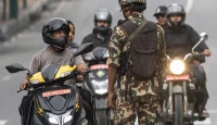 নেপালের কাঠমান্ডুতে চলমান অরাজকতায় কারফিউ জারি, ক্ষুব্ধ বিক্ষোভে ব্যাংক লুট ও ভবনে অগ্নিসংযোগ