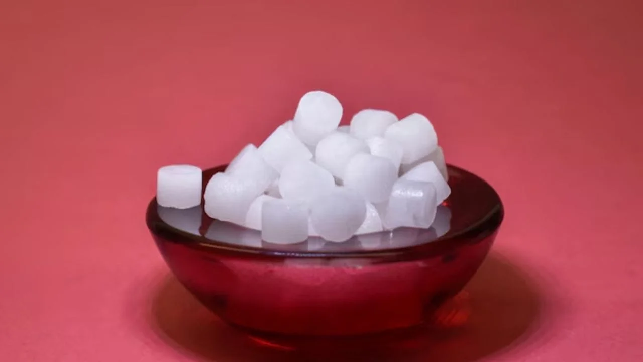Benefits of burning camphor: If you know these qualities of camphor, burn it at home every day