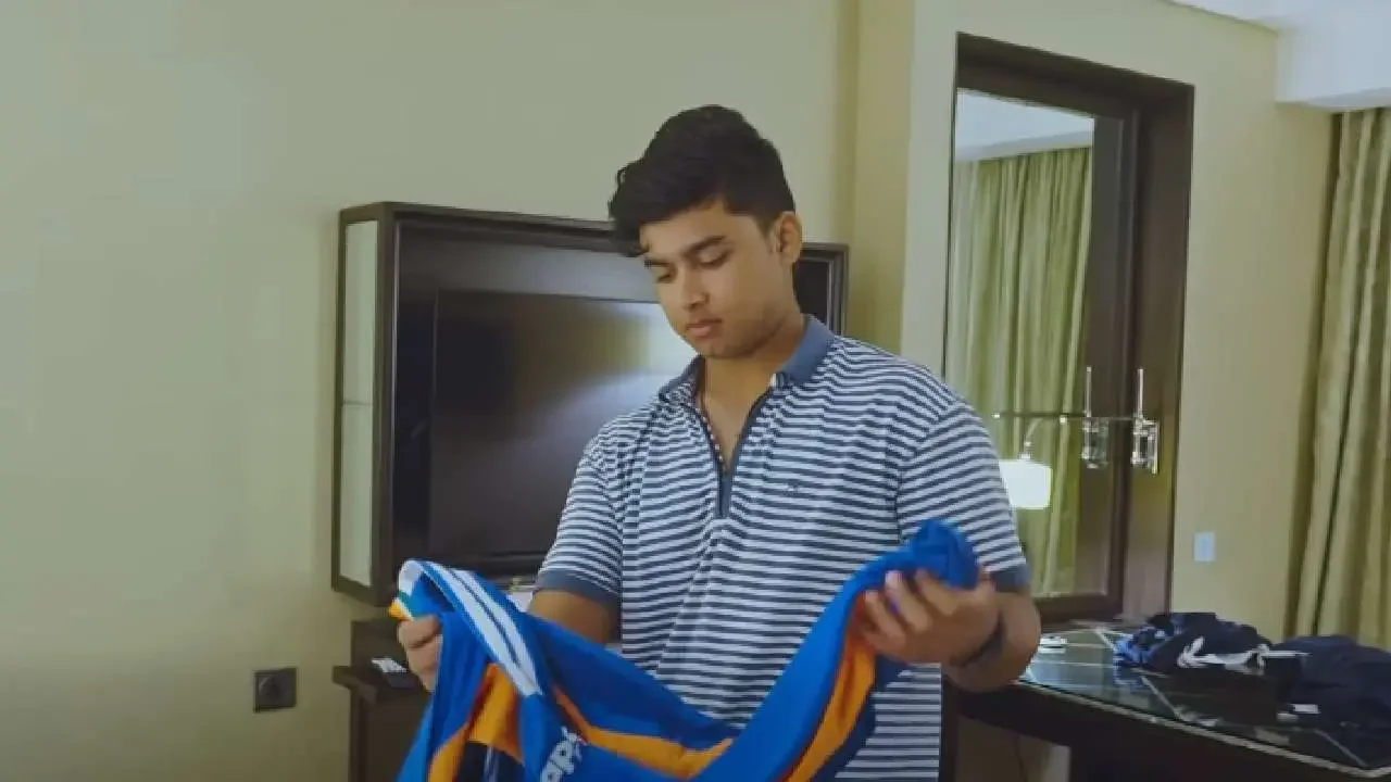 ভারতের জার্সি পাওয়ার পর আবেগপ্রবণ হয়ে পড়েন বৈভব সূর্যবংশী