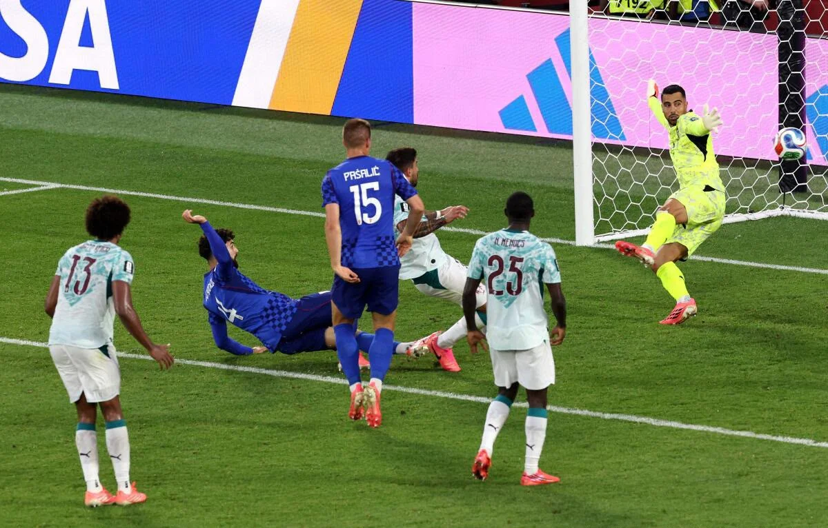 VAR স্পটলাইট চুরি করার কারণে স্নিকো নাটক ক্রোয়েশিয়ানদের হৃদয় ভেঙে দিয়েছে