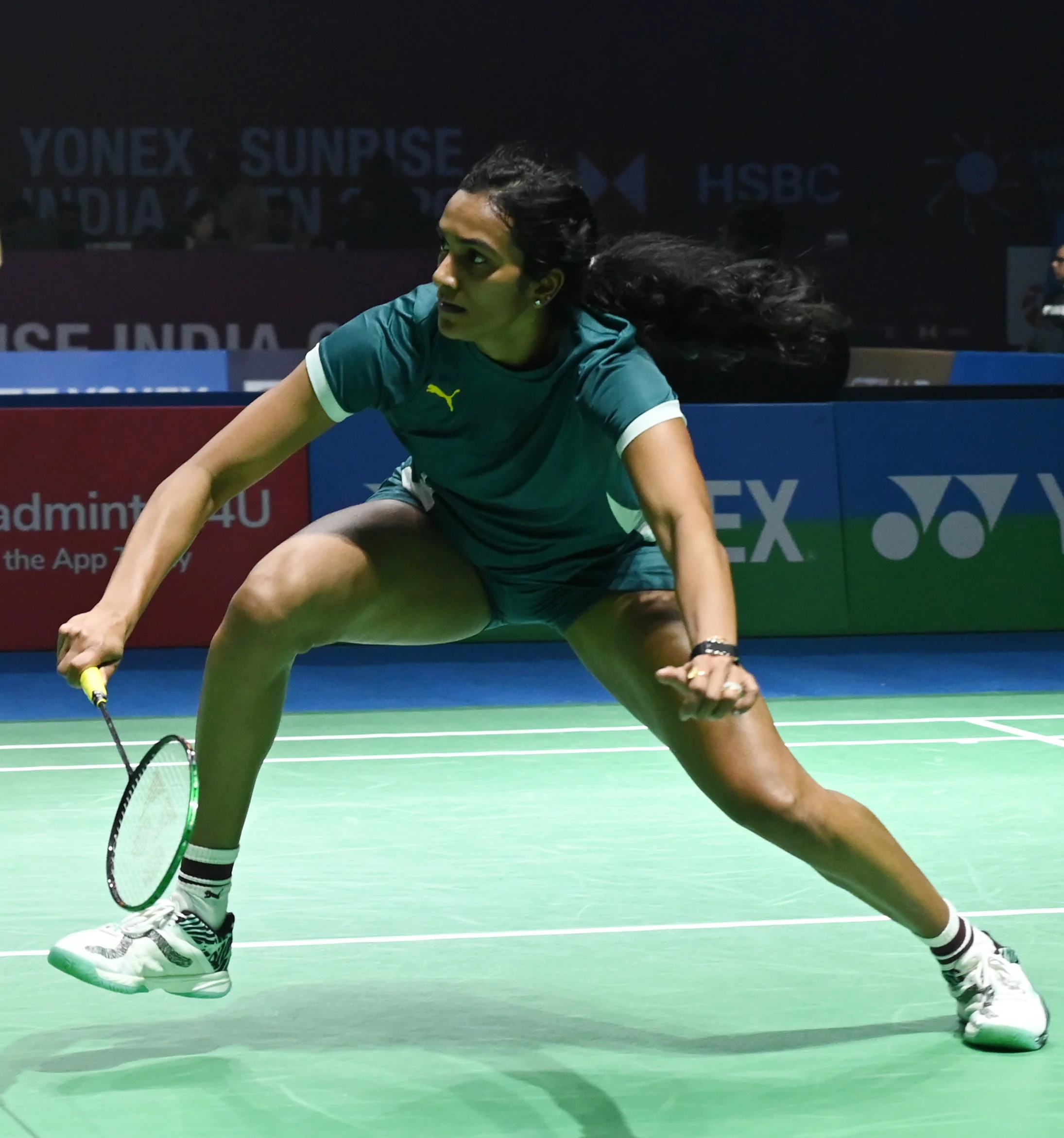 পি ভি সিন্ধু: তৃতীয় বাতাস খুঁজে পাওয়ার অসাধারণ যাত্রা