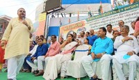 বদলা’ চান সাংসদ, ‘ধোলাই-পেটাই’য়ের নিদান বিধায়কের, বেফাঁস হুগলির একাধিক TMC নেতা