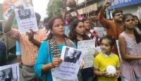 কোলকাতায় বিজেপি সদর দফতরের সামনে তৃণমূলের বিক্ষোভ