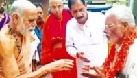 ফেজটুপি পরে মসজিদে, সংবাদপত্রে মুসলমান হওয়ার ঘোষণা করেও প্রত্যাবর্তন ষাটোর্ধ্ব পুরোহিতের