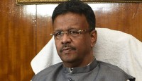 বাংলার ব্যবসা ও অর্থনীতিকে ধ্বংস করে দিতে চাচ্ছে কেন্দ্রীয় সরকার: ফিরহাদ হাকিম