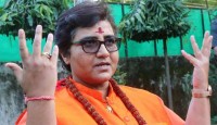 প্রজ্ঞা ঠাকুরের বিরুদ্ধে সাবেক আমলাদের চিঠি: স্পিকারের কাছে ব্যবস্থা নেওয়ার দাবি