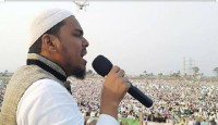 সংখ্যালঘু মুসলিম ভোট নিয়ে তৃণমূলে উদ্বেগ, ক্ষুব্ধ পীরজাদারা: সরানো হল ফিরহাদকে