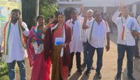 খুন করেও রোখা গেল না কংগ্রেসের জয়, বিজয় মিছিলে আবেগঘন তপন কান্দুর স্ত্রী