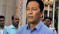 দার্জিলিং পুরসভায় পালাবদলের দিনেই ঝটকা, তৃণমূল ছাড়লেন গোর্খা-নেতা বিনয় তামাং