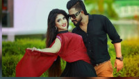 ২ বছর আগেই বিয়ে করেছেন আঁচল আঁখি