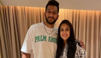 অলরাউন্ডার শাহরুখ খান ছেড়ে গেলেন প্রীতি জিনতাকে