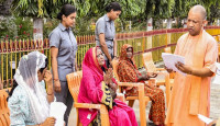 তাঁর সরকার সংখ্যালঘু ও সংখ্যগুরুদের মধ্যে বৈষম্য করে না! দাবি যোগী আদিত্যনাথের