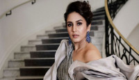 এবার কলম ধরলেন হুমা কুরেশি
