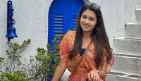 ভারতে অভিষেক সিনেমা দিয়েই ফারিণের বাজিমাৎ