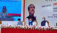 শপথ নিলেন কুমিল্লা সিটি নবনির্বাচিত মেয়র ও কাউন্সিলররা