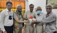 ভাষাসৈনিক আহমদ রফিকের শারীরিক অবস্থার খোঁজখবর নিলেন সংস্কৃতি প্রতিমন্ত্রী
