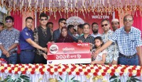 ওয়ালটন ফ্রিজ কিনে ১০১টি ফ্রি পণ্য পেলেন কুলাউড়ার গৃহিণী মনোয়ারা বেগম
