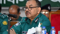 সব কষ্ট ভুলে গিয়ে মানুষের জন্য কাজ করতে হবে : ডিএমপি কমিশনার