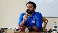 রোহিঙ্গা ক্যাম্পে সংগীতশিল্পী তাহসান