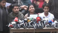 ঢাবি প্রো-ভিসির পদত্যাগসহ ৬ দফা দাবি সাত কলেজের, ৪ ঘণ্টার আল্টিমেটাম  