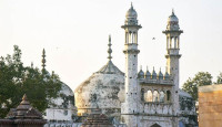 ভারতে জ্ঞানবাপীর ওজুখানার ‘সিল’ খোলা হোক, সমীক্ষা করুক এএসআই, সুপ্রীম কোর্টে আবেদন হিন্দু পক্ষের