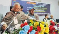 জেলখানা থেকে ঝাড়ফুঁক পাঠাচ্ছেন দরবেশ: রিজভী 