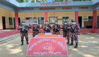 রামগড়ে ভারতীয় ইয়াবা আটক করেছে বিজিবি
