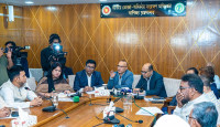 শর্ত দিয়ে তেল বিক্রি করলে কঠোর শাস্তি, হুঁশিয়ারি ভোক্তা অধিদপ্তরের