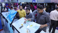 ঈদের আগমুহুর্তে ওয়ালটন ফ্রিজের বিক্রি জমজমাট, শোরুমে ক্রেতাদের উপচে পড়া ভিড়