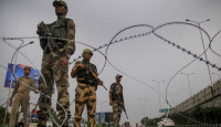 সেনা-পুলিশের অভিযানের পর কাশ্মীরে ‘সন্ত্রাসবাদী নিয়োগ’ নাটকীয় হ্রাস