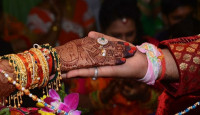 ধর্মান্তর সঠিক হয়নি!স্ত্রীকে পেতে হিন্দুধর্ম গ্রহণ করা যুবকের আবেদনে পদক্ষেপ হাইকোর্টের