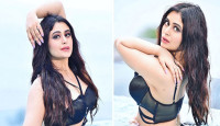 বিকিনিতে উষ্ণতা ছড়ালেন ঋতাভরী